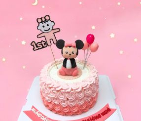 Chuột Minnie Ôm Bình Sữa 