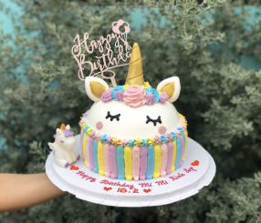 Kỳ lân Unicorn và Pony trắng 16