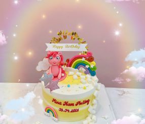 Bánh Ponny tạo hình fondant